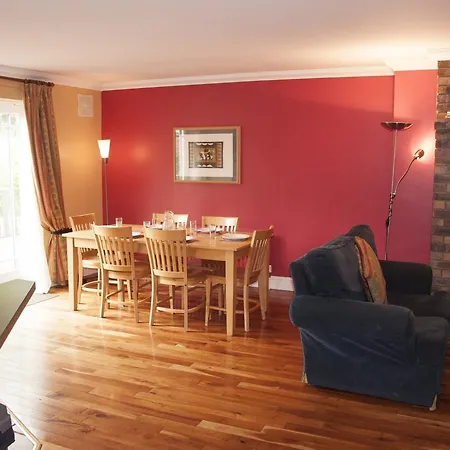 Courtyard Cottages No 9 Bettystown